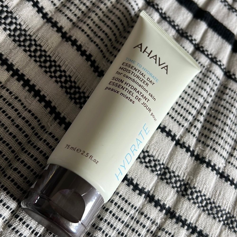 AHAVA - time to hydrate